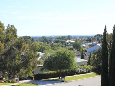 82 Paramatta Road, Doubleview WA 6018