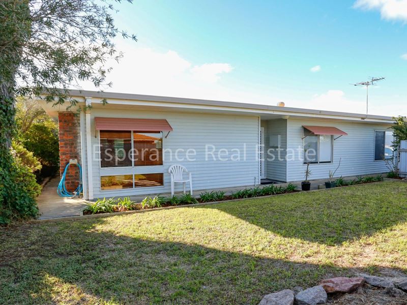 53 Magnolia Crescent, Castletown