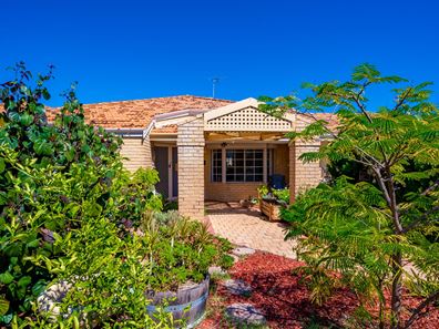 20 Trinidad Street, Safety Bay WA 6169