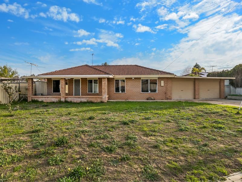 14 Fortescue Road, Cooloongup WA 6168