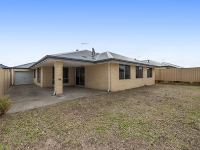 8 Southport Drive, Baldivis WA 6171