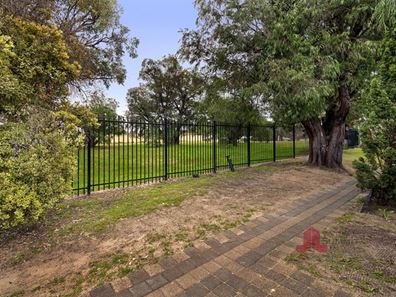 12C Stallard Place, Withers WA 6230