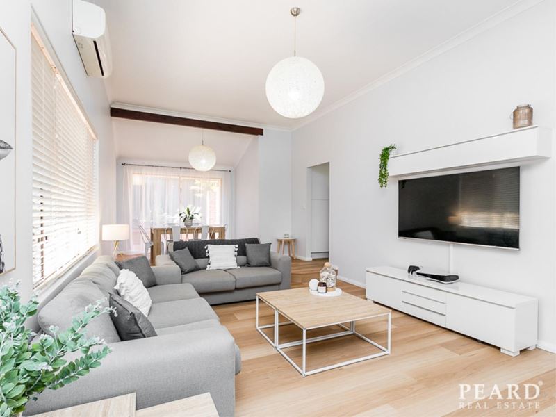 8 Trappers Drive, Woodvale