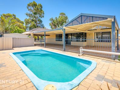 18 Waxflower Bend, Huntingdale WA 6110