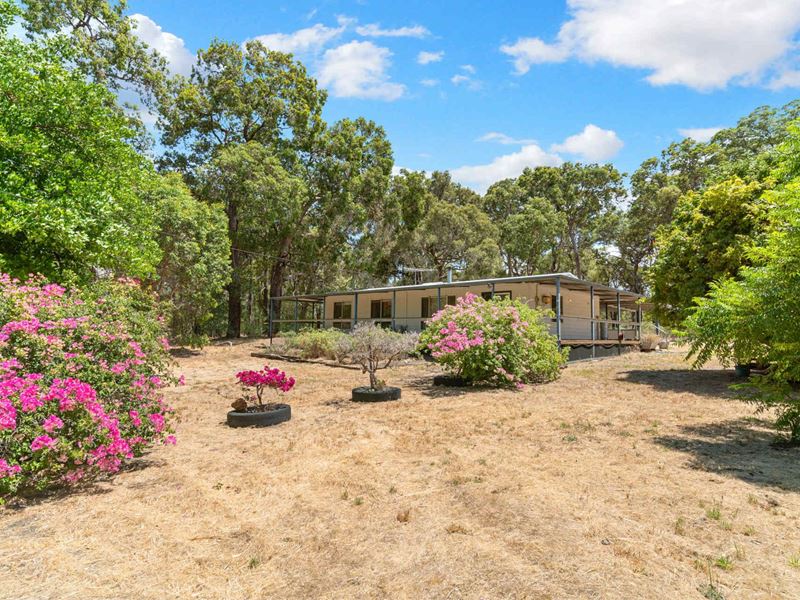 6115 Great Eastern Highway, Mundaring