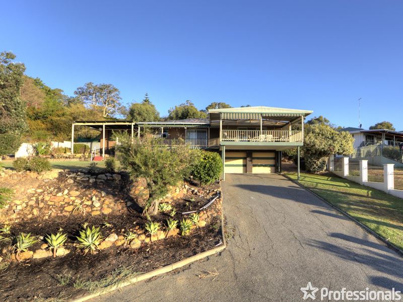 24 Brie Brie Crescent, Kalamunda