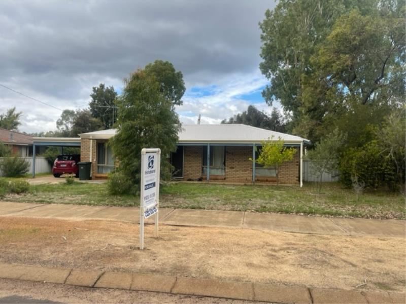 21 Farmers Avenue, Boddington