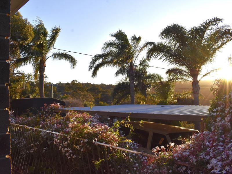 11 Barranduna Drive, Mount Nasura