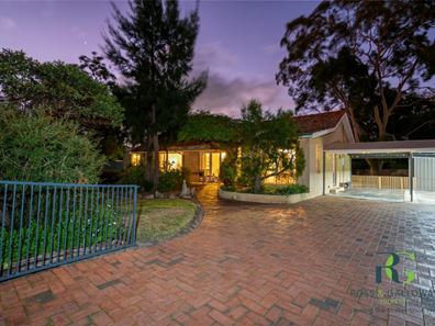 14 Windfield Road, Melville WA 6156