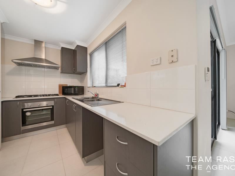 184 Shiraz Boulevard, Pearsall