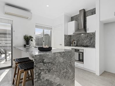 10 Mayfield Drive, Brabham WA 6055