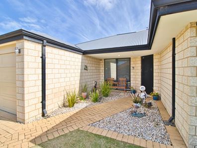 41 Amadeus Crescent, Port Kennedy WA 6172