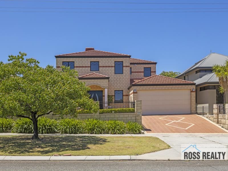 52 Delphine Avenue, Dianella