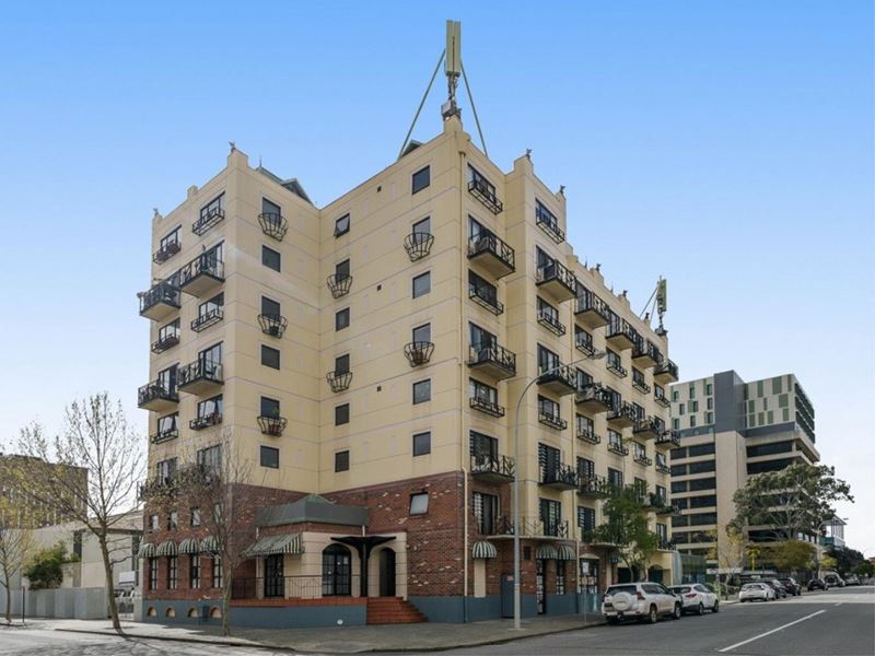 3/8 James Street, Perth