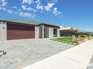 12 Choctaw Place, Darling Downs WA 6122