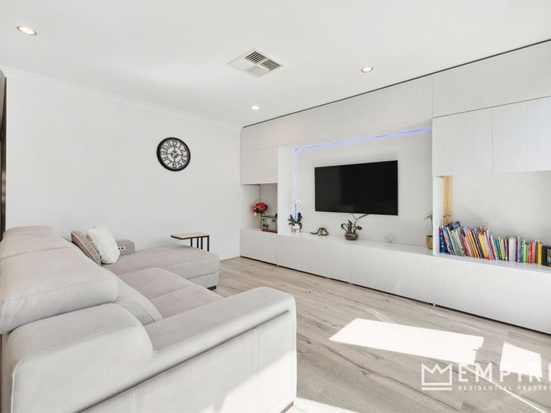 77 Littabella Avenue, Wandi