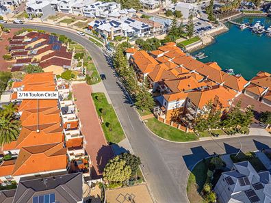 2/16 Toulon Circle, Mindarie WA 6030