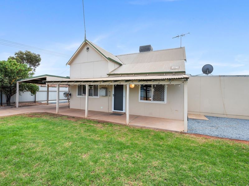 23 Rhodes Street, South Kalgoorlie WA 6430