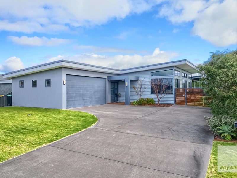 67 Scorpio Drive, Mckail