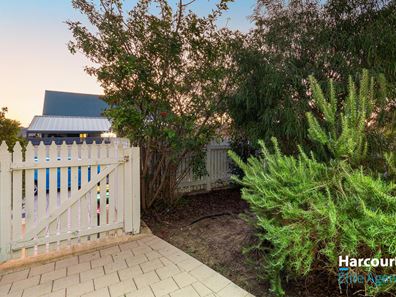 2/23 Bampton Way, Warnbro WA 6169