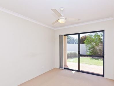 1/17 Southdown  Place, Thornlie WA 6108