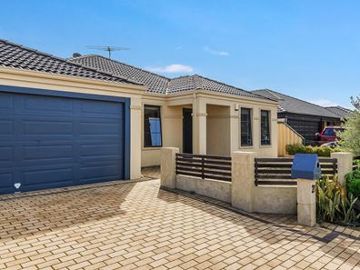 21 Carramup Circle, Port Kennedy WA 6172