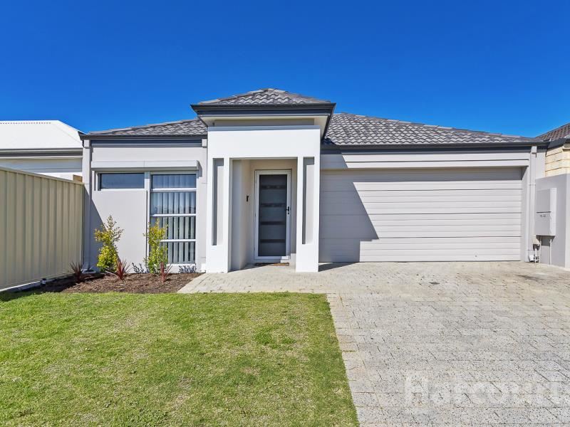 33 Van Gogh Road, Tapping