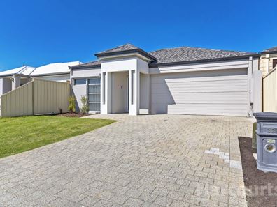 33 Van Gogh Road, Tapping WA 6065