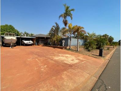 9 Pingandy Crescent, Dampier WA 6713