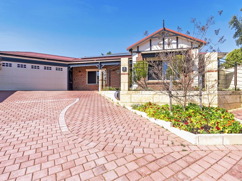 7 Keppoch Court, Kinross