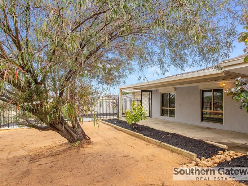 49 Skottowe Parkway, Parmelia