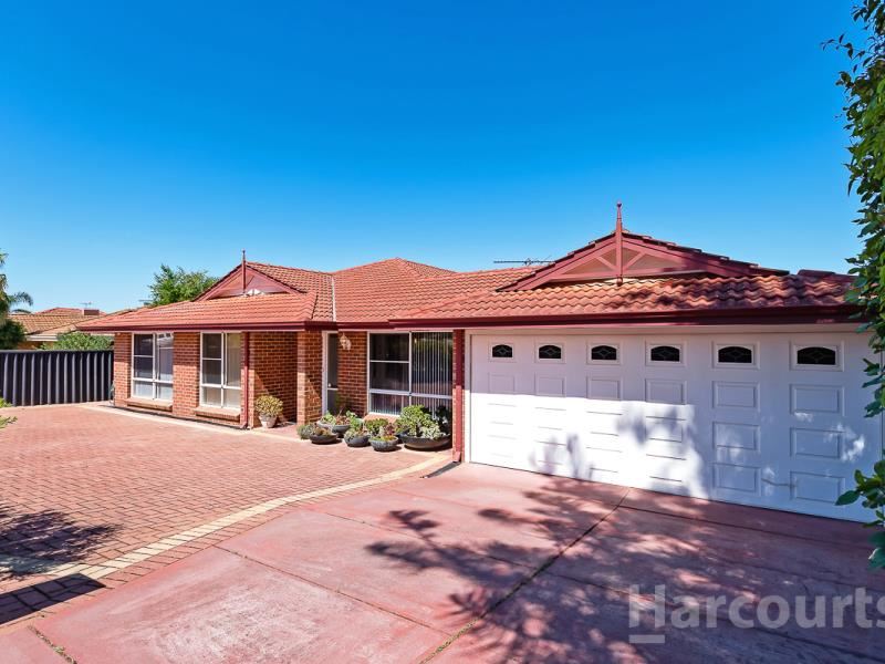12 Stonehaven Parade, Kinross