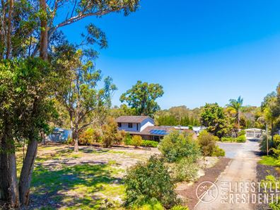 36 Neaves Road, Mariginiup WA 6078