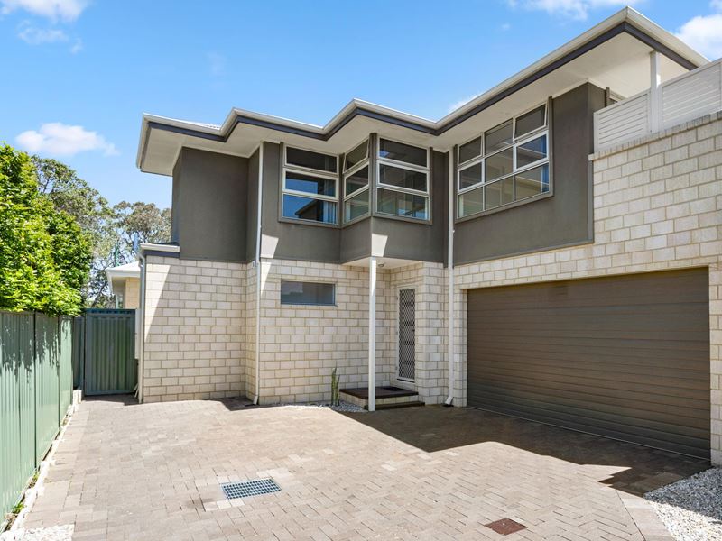 3/5 Falstaff Crescent, Spearwood WA 6163