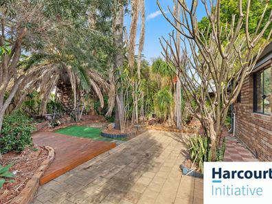 6 Ewell Court, Marangaroo WA 6064