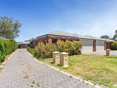 32A Foster Road, Kelmscott WA 6111