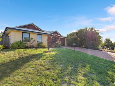 11 Howitzer Turn, Byford WA 6122