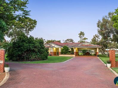 31 Easterbrook Place, Wattle Grove WA 6107