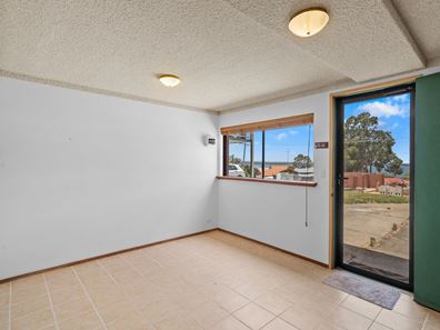 5/1 Mulberry  Close, Bouvard WA 6211