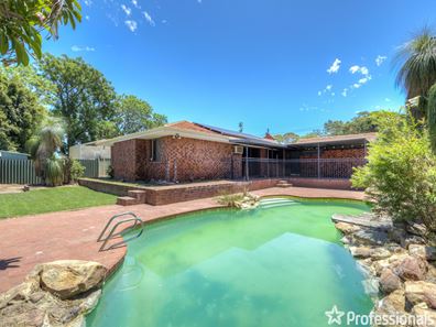 28 Coronilla Way, Forrestfield WA 6058