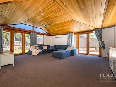 23 Cordova Court, Craigie WA 6025