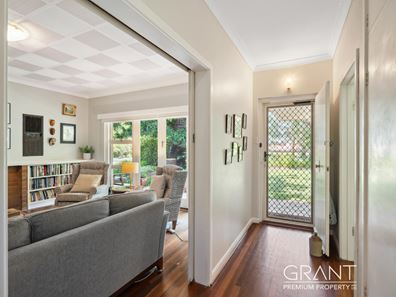 37 Gunbower Road, Mount Pleasant WA 6153