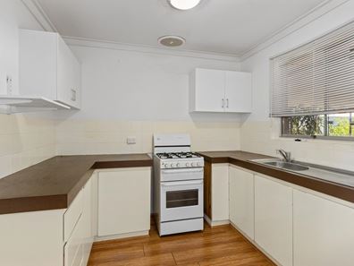 26 Brandon Way, Lynwood WA 6147