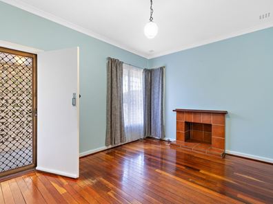 13 Thorsager Street, Coolbellup WA 6163