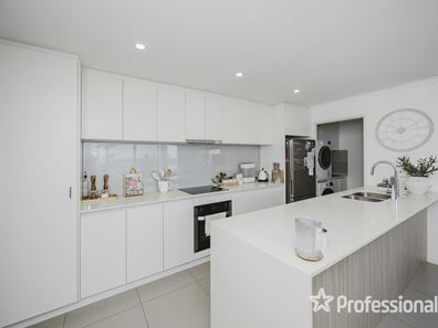 4/14 Keel Lane, Alkimos WA 6038