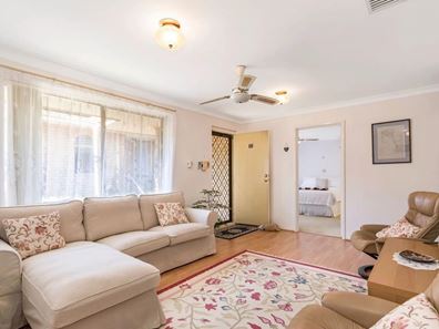 18/28 Marangaroo Drive, Marangaroo WA 6064