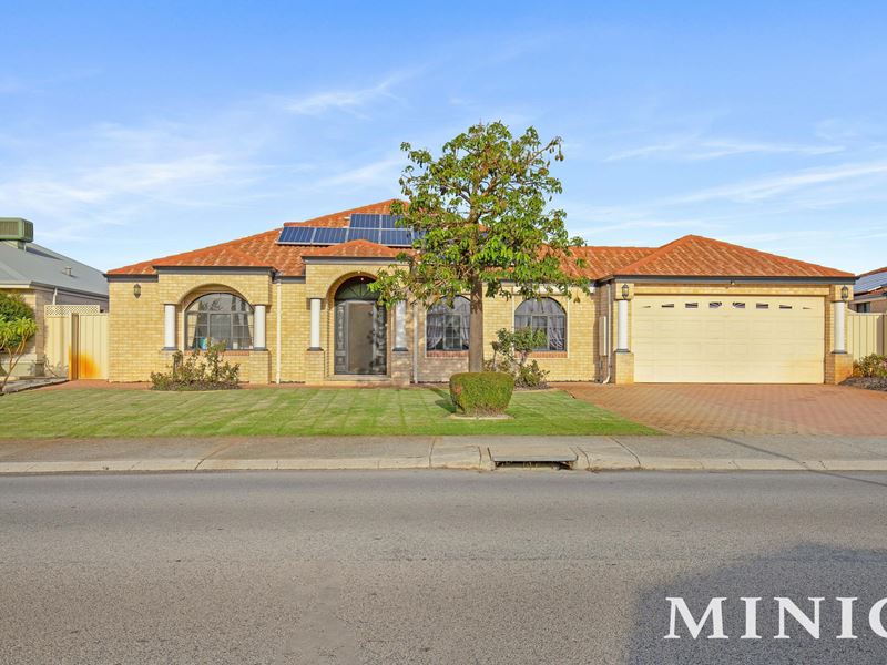 14 Campbell Road, Canning Vale WA 6155