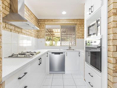 2/11 Yarruk Street, Yokine WA 6060