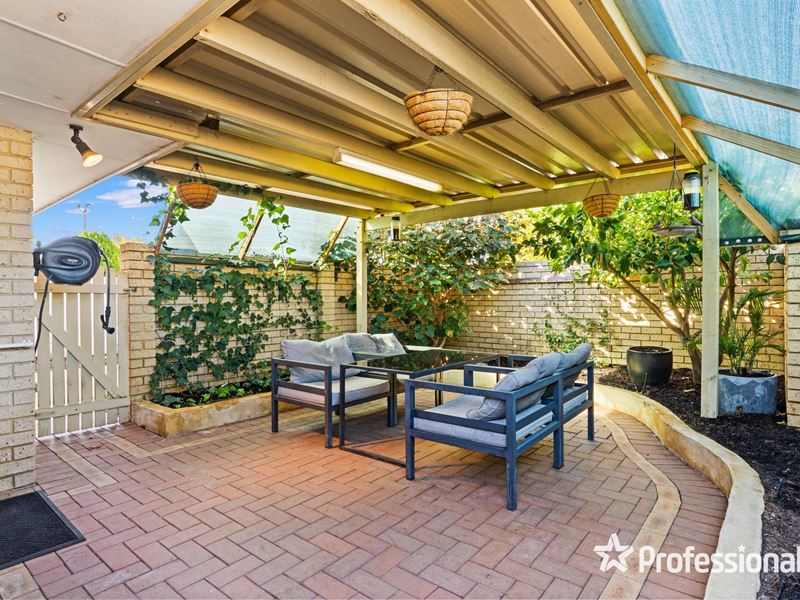 8/10 Croesus Street, Morley