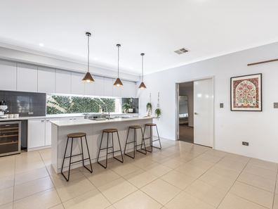 29 Arcoona Avenue, Golden Bay WA 6174